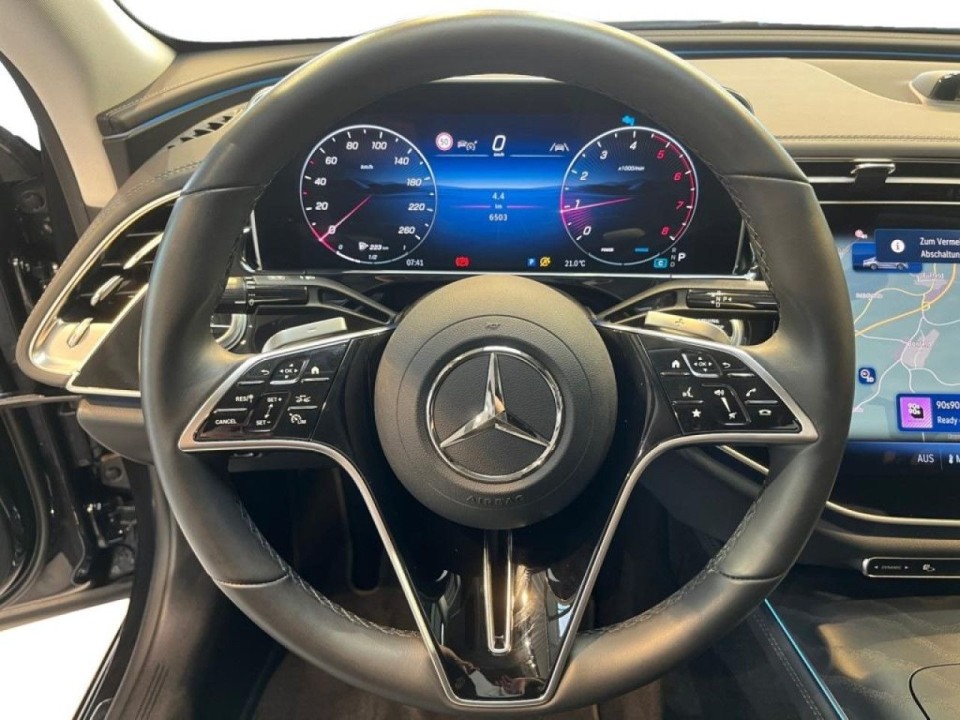 Mercedes-Benz E 200 Avantgarde - foto 6