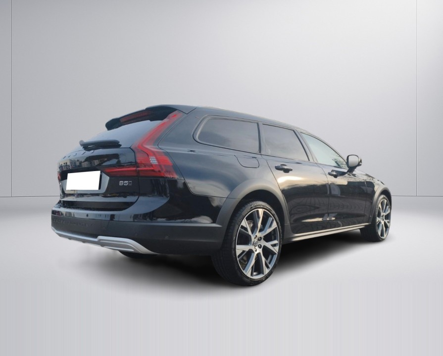 Volvo V90 Cross Country B5 AWD Ultimate (4)
