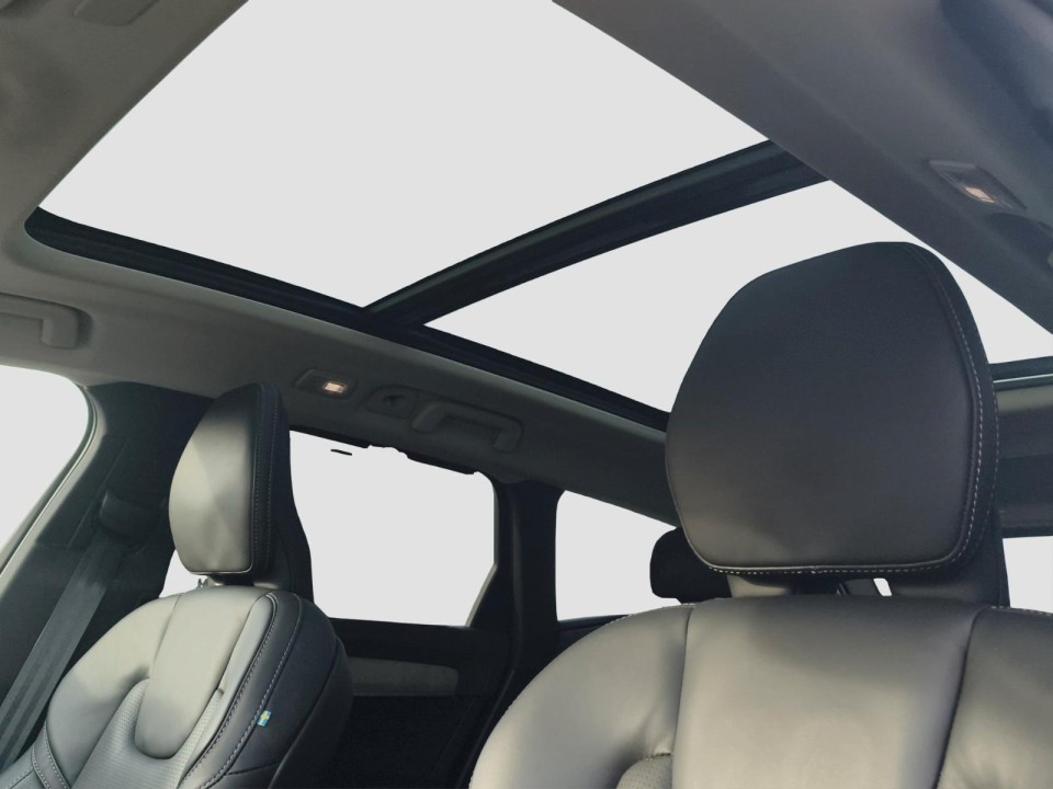 Volvo V90 Cross Country B5 AWD Ultimate - foto 26