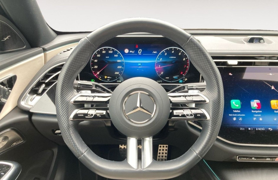 Mercedes-Benz E 200 AMG Line - foto 14