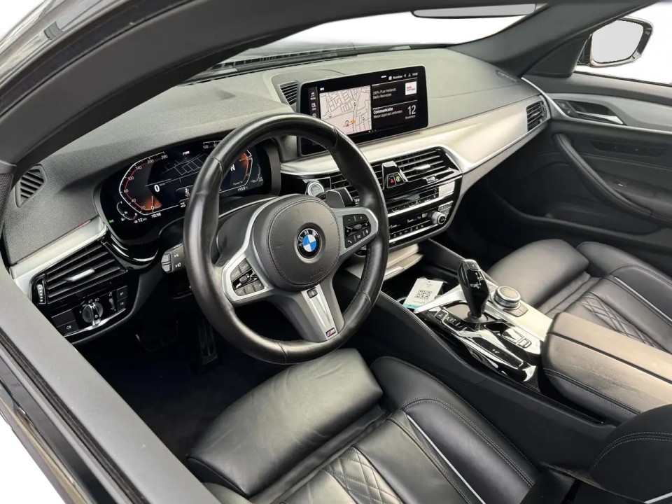 BMW Seria 5 520i M-Sport - foto 11