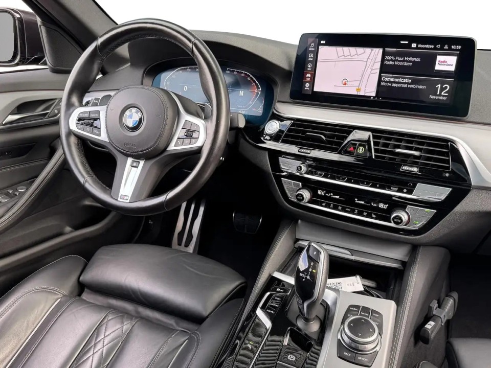 BMW Seria 5 520i M-Sport - foto 10