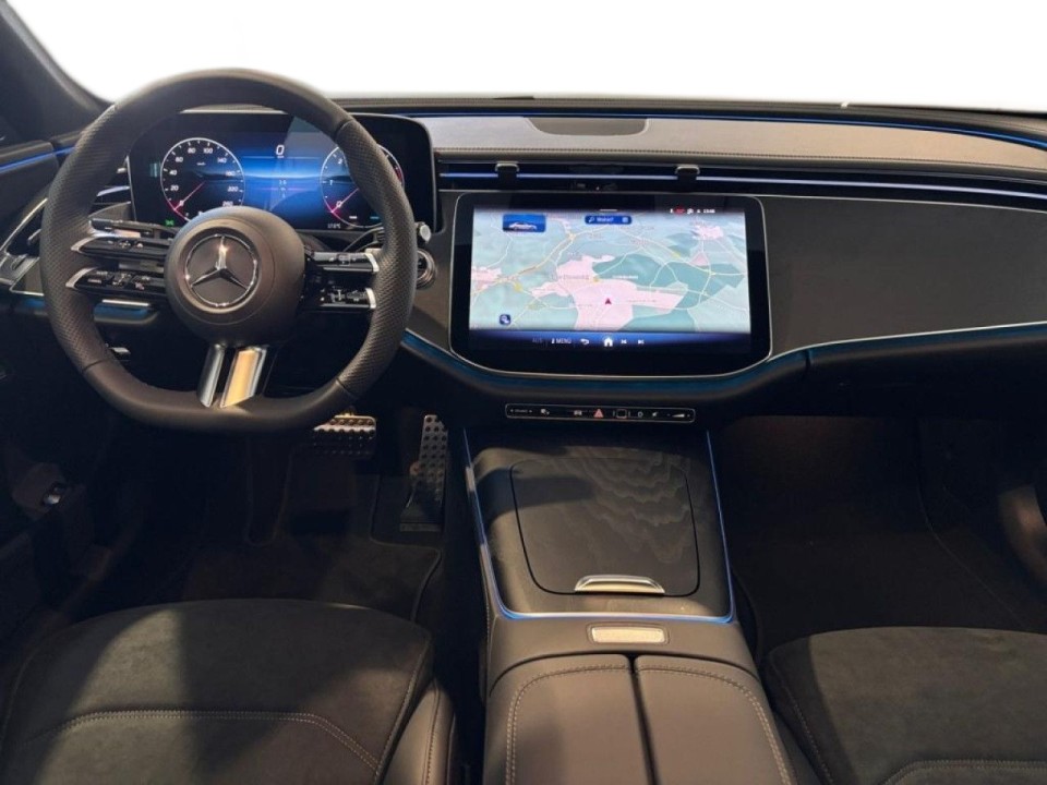 Mercedes-Benz E 220d 4MATIC AMG Line - foto 9