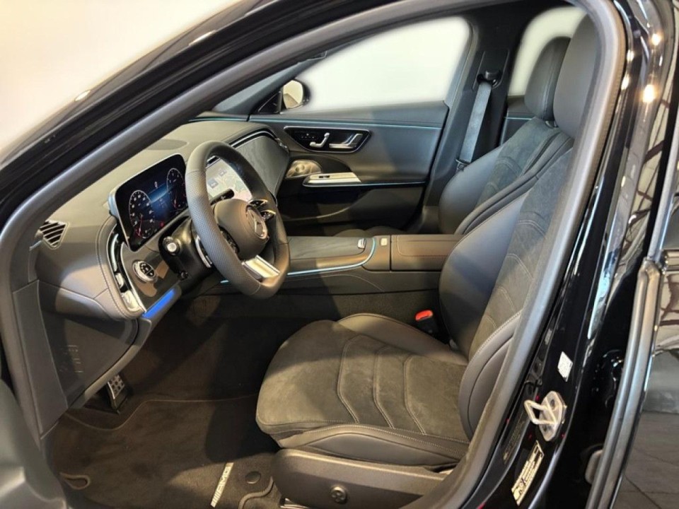 Mercedes-Benz E 220d 4MATIC AMG Line - foto 6