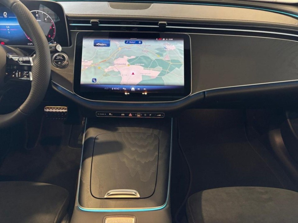 Mercedes-Benz E 220d 4MATIC AMG Line - foto 11