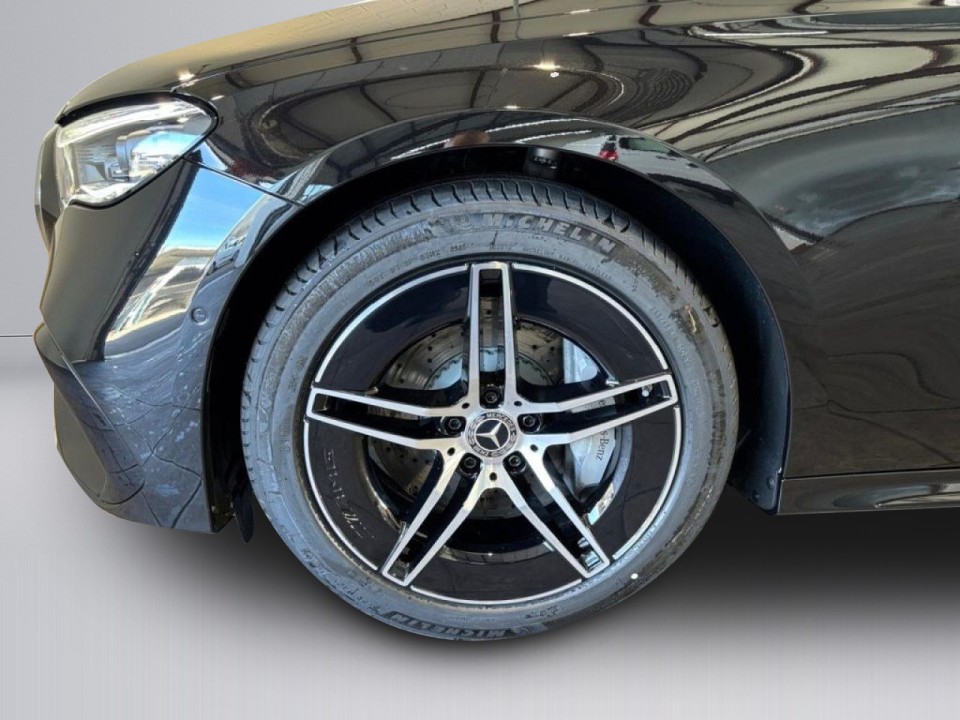 Mercedes-Benz E 220d 4MATIC AMG Line - foto 15