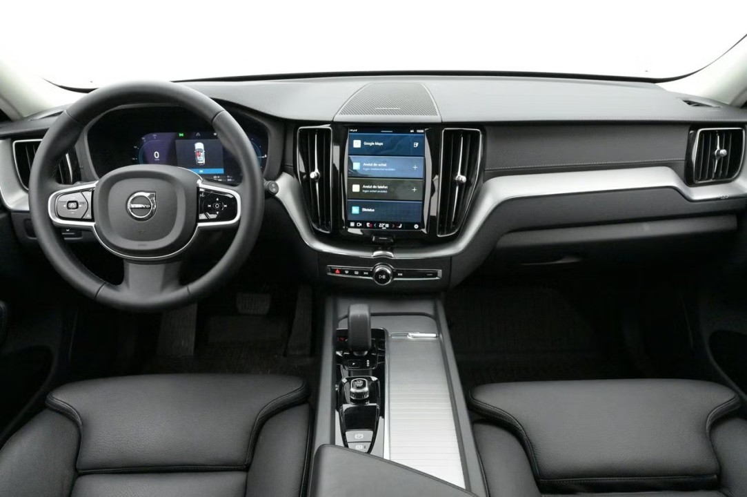 Volvo XC 60 T8 Recharge AWD Ultimate Bright (5)