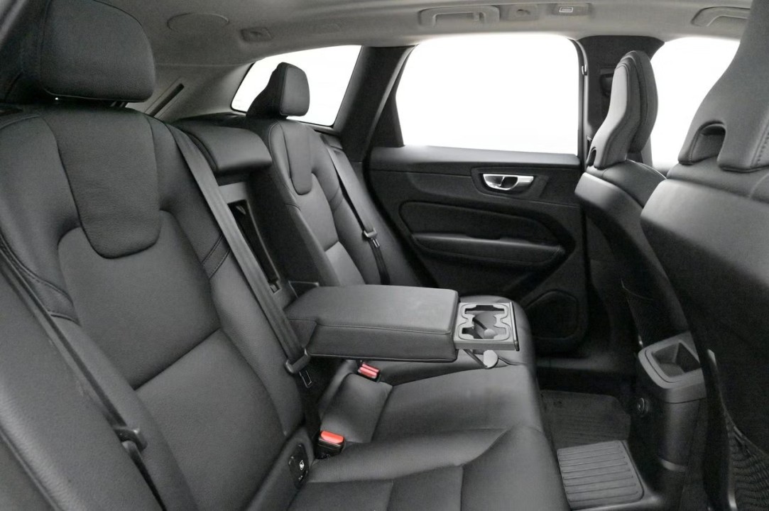 Volvo XC 60 T8 Recharge AWD Ultimate Bright - foto 12