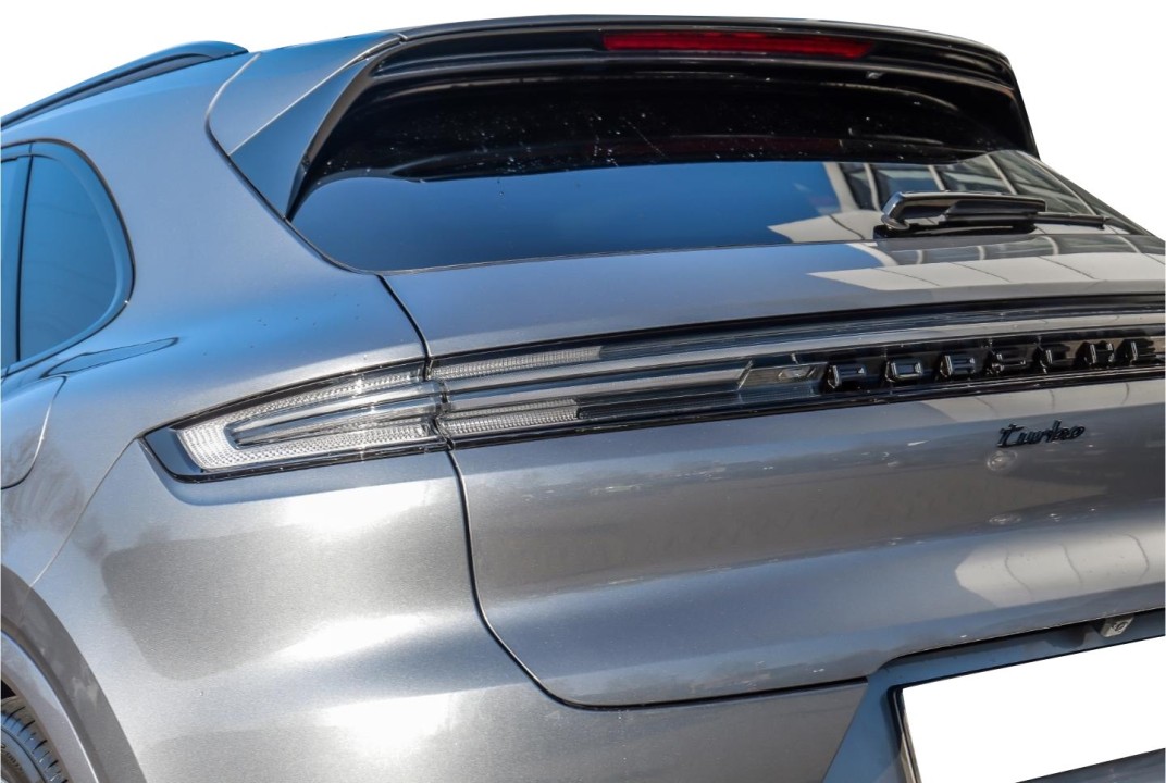 Porsche Cayenne Turbo E-Hybrid - foto 27