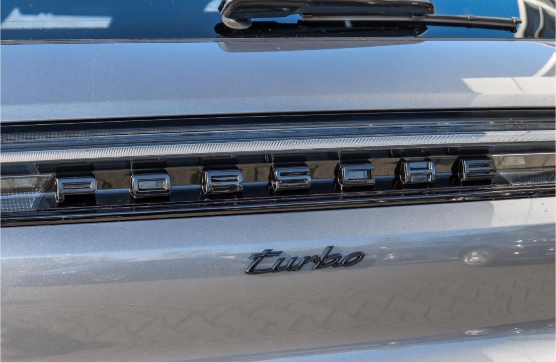 Porsche Cayenne Turbo E-Hybrid - foto 22