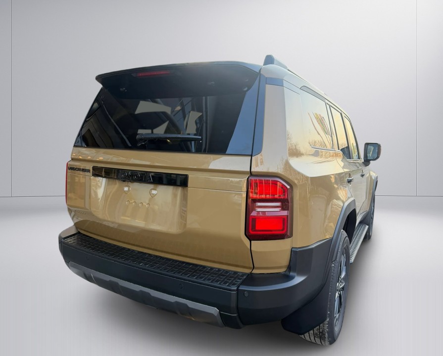 Toyota Land Cruiser 250 2.8D Luxury (3)