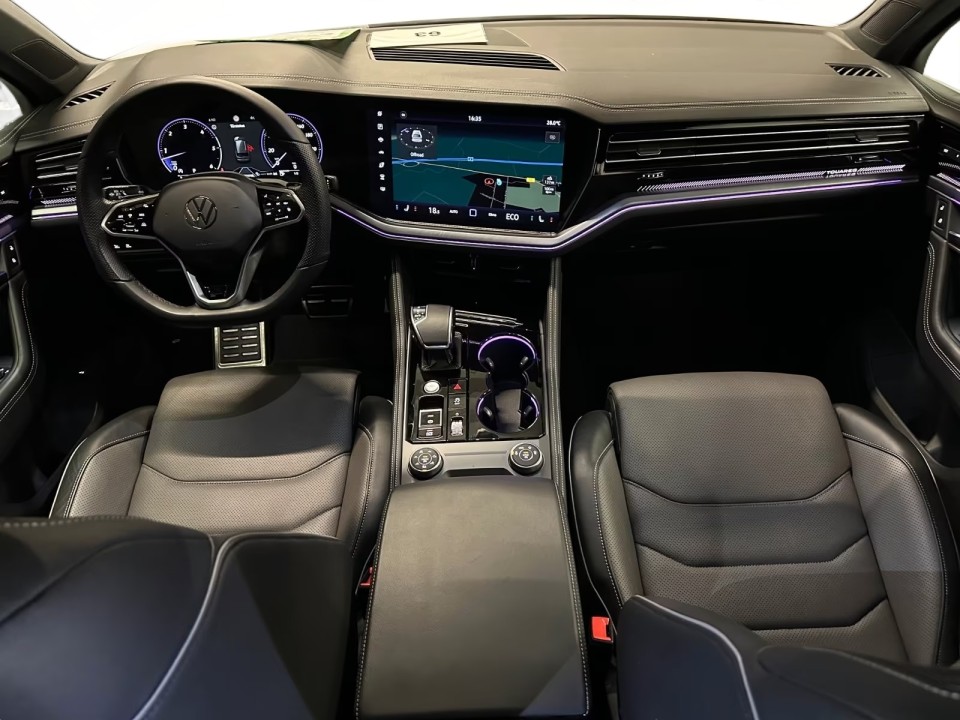 Volkswagen Touareg V6 TDI R-Line - foto 10