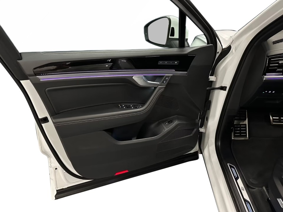 Volkswagen Touareg V6 TDI R-Line - foto 28