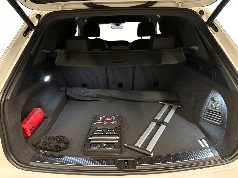 Volkswagen Touareg V6 TDI R-Line - foto 34