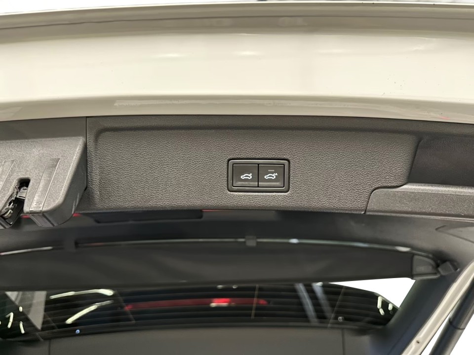 Volkswagen Touareg V6 TDI R-Line - foto 33