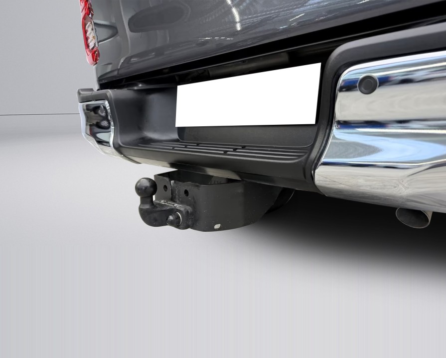 Toyota Hilux 2.8D Executive MT - foto 28