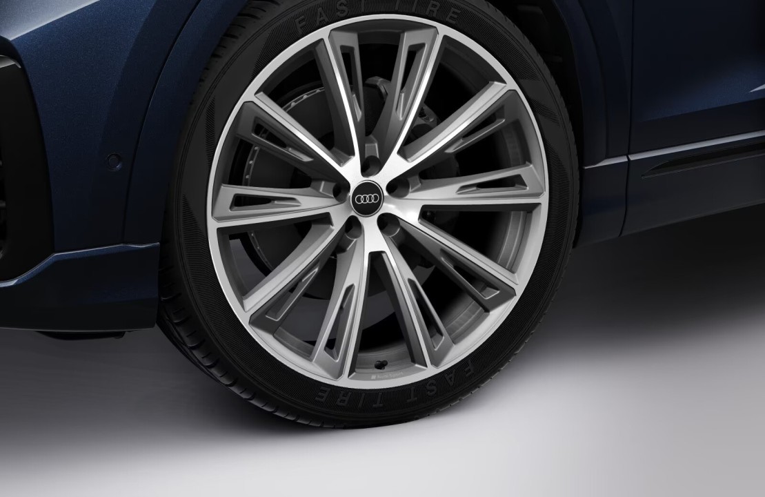 Audi Q8 55TFSI quattro tiptronic S-Line - foto 10