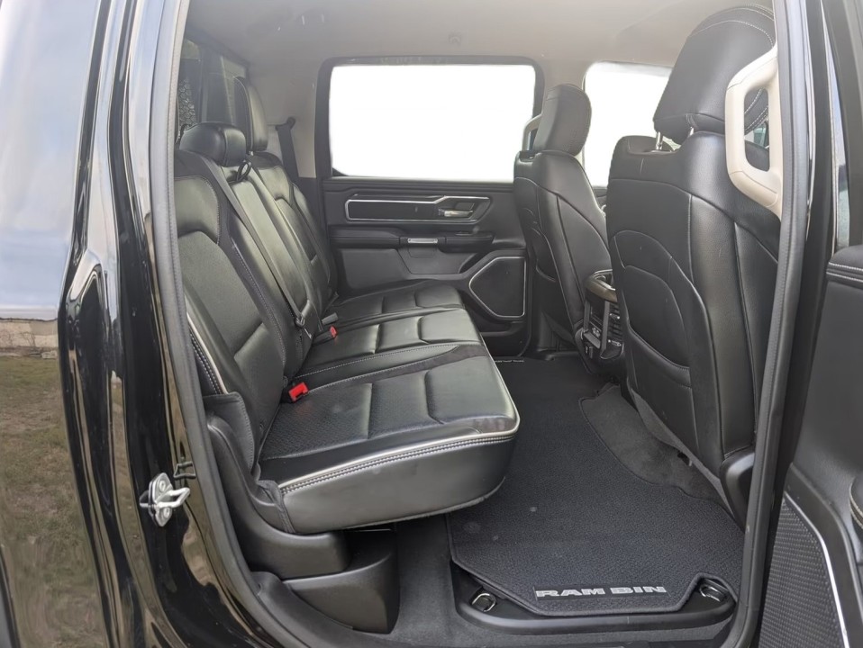 Dodge RAM 1500 Laramie - foto 18