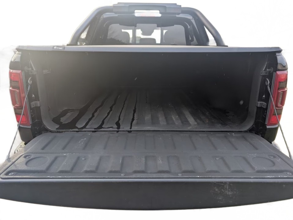 Dodge RAM 1500 Laramie - foto 23