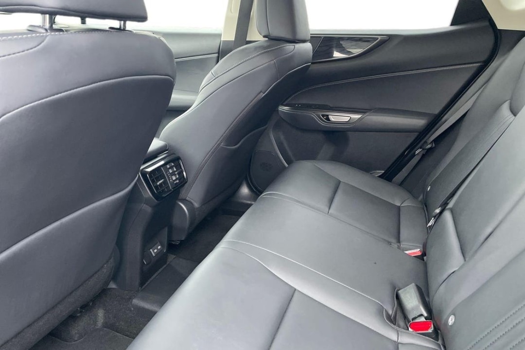 Lexus Seria NX 450h+ AWD Business Plus - foto 20