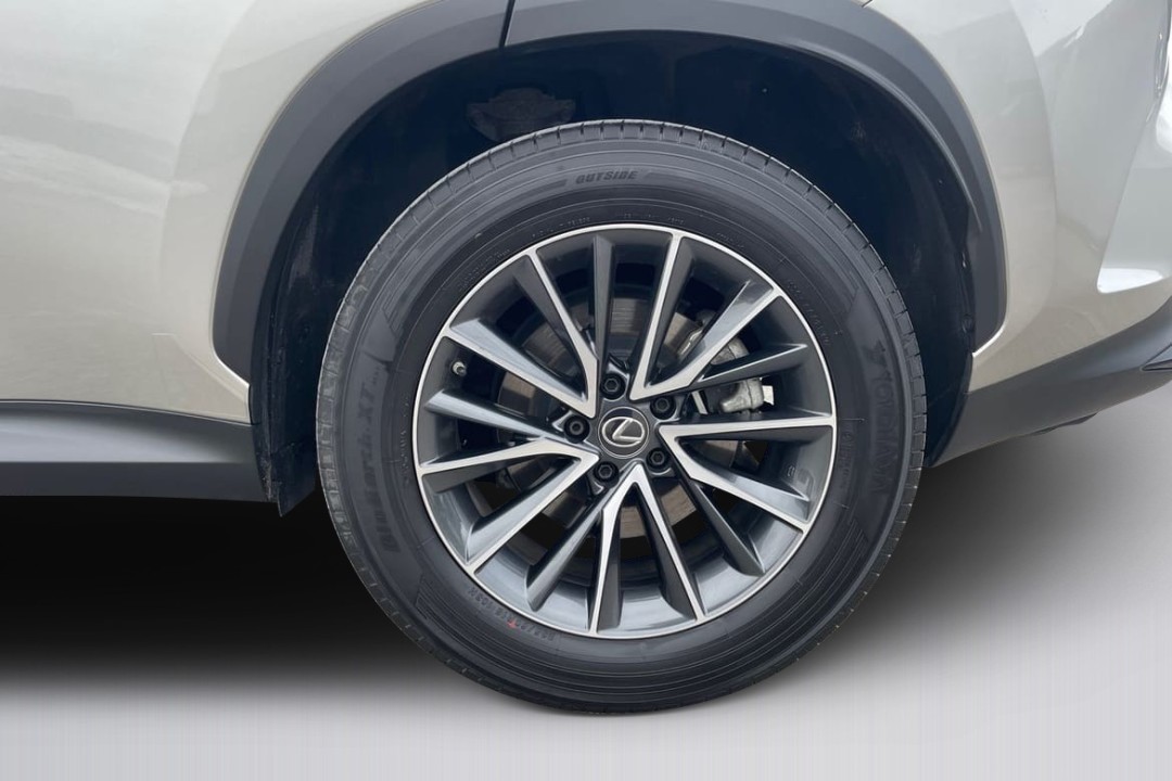 Lexus Seria NX 450h+ AWD Business Plus - foto 21