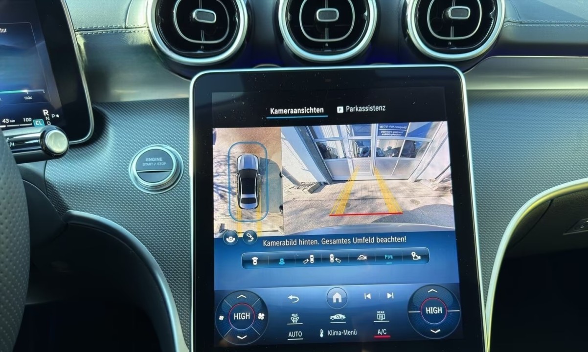 Mercedes-Benz C 300de AMG Line - foto 17