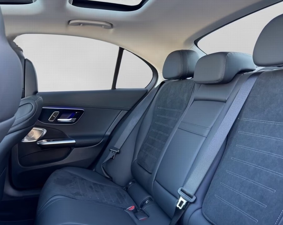 Mercedes-Benz C 300de AMG Line - foto 19