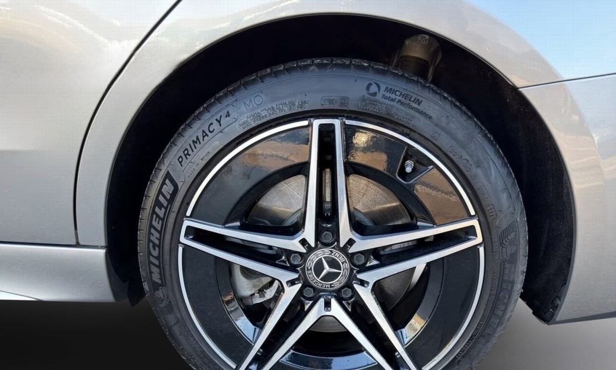 Mercedes-Benz C 300de AMG Line - foto 22