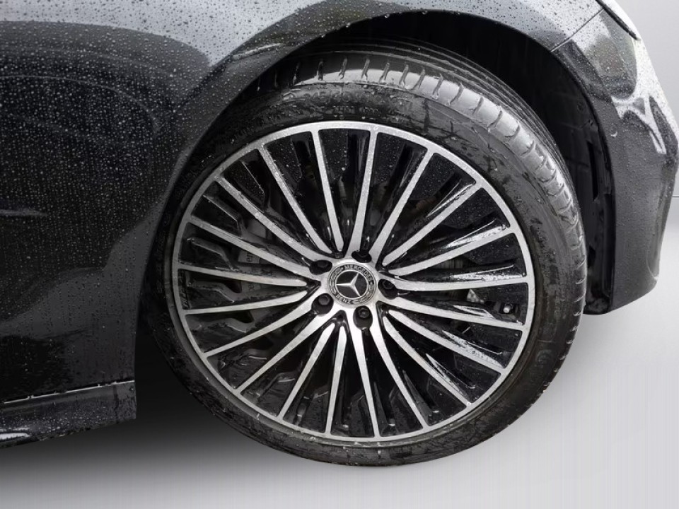 Mercedes-Benz E 200 4MATIC AMG Line - foto 24