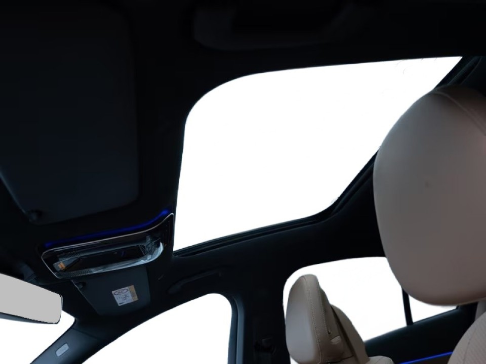 Mercedes-Benz E 200 4MATIC AMG Line - foto 20