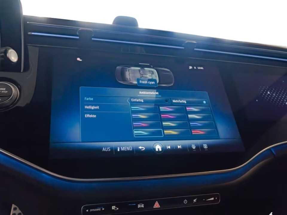 Mercedes-Benz E 200 4MATIC AMG Line - foto 13