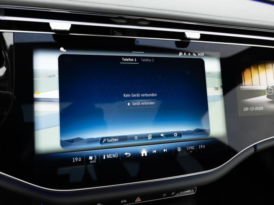 Mercedes-Benz E 200 4MATIC AMG Line - foto 16