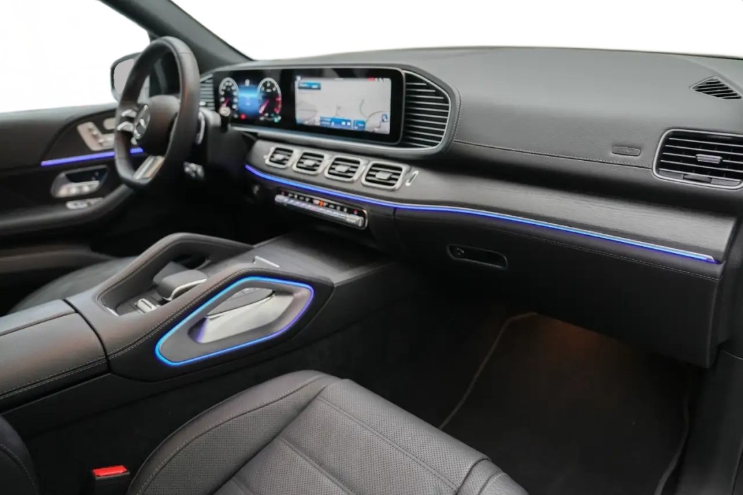 Mercedes-Benz GLE 450d 4MATIC AMG Line - foto 7