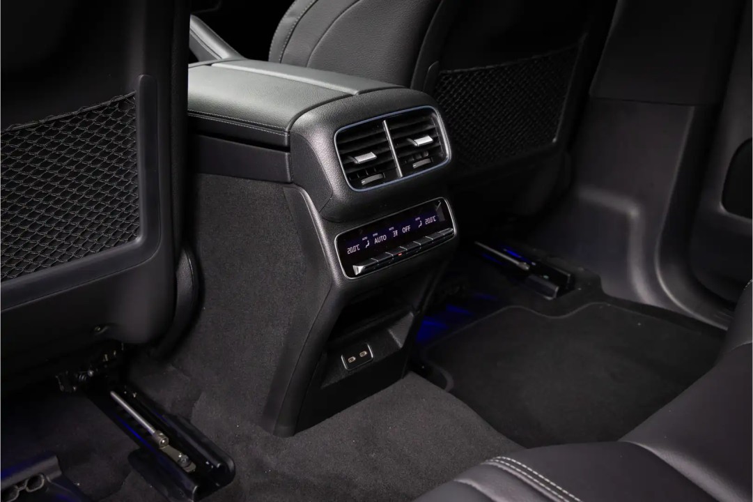 Mercedes-Benz GLE 450d 4MATIC AMG Line - foto 14