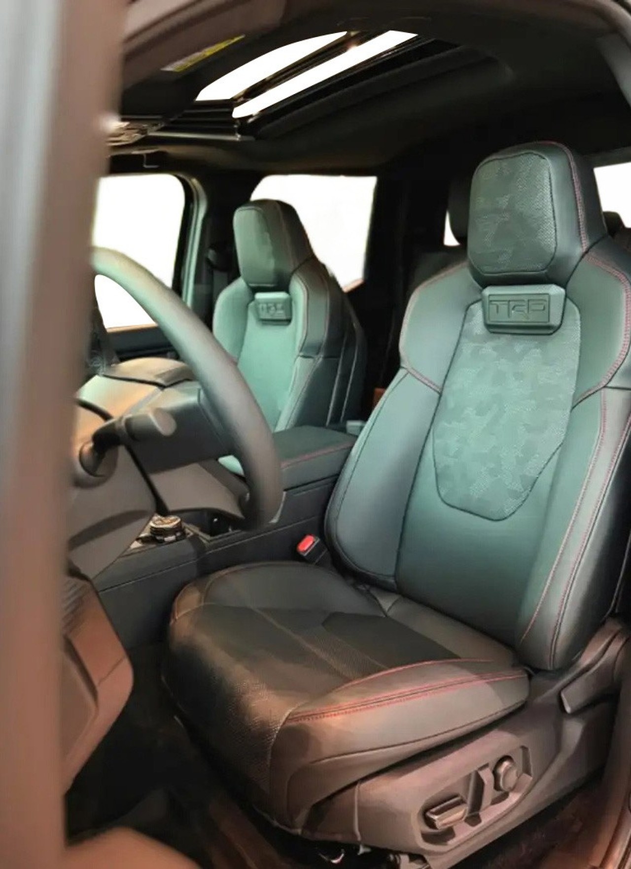 Toyota Tacoma TRD PRO - foto 8