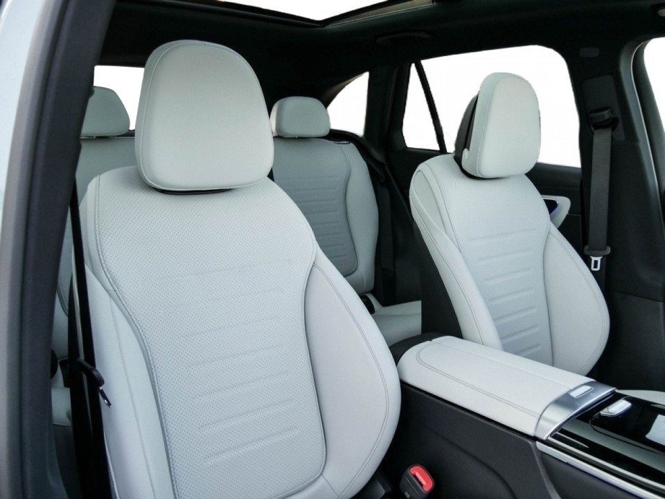 Mercedes-Benz GLC 220d 4MATIC AMG Line - foto 12