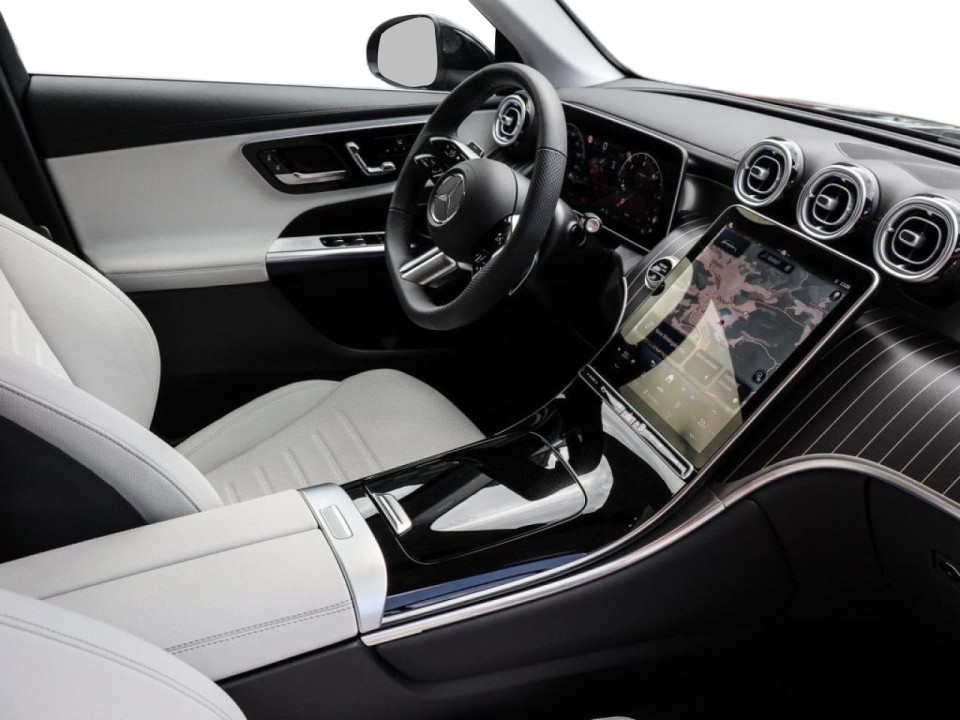 Mercedes-Benz GLC 200d 4MATIC AMG Line (4)