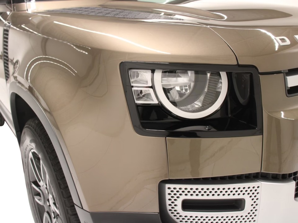 Land Rover Defender 90 D250 S - foto 14