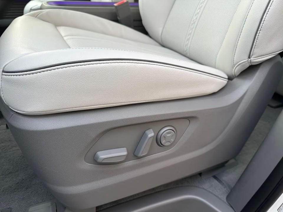 Hyundai Staria Signature HEV - foto 26