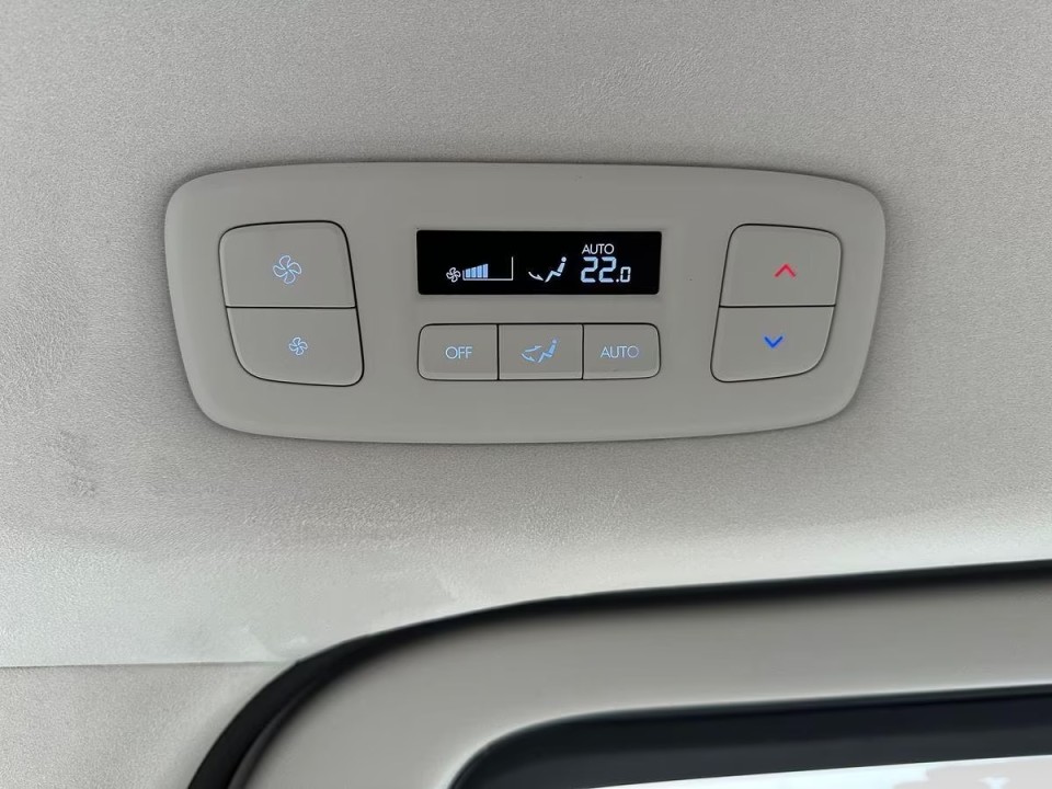 Hyundai Staria Signature HEV - foto 20