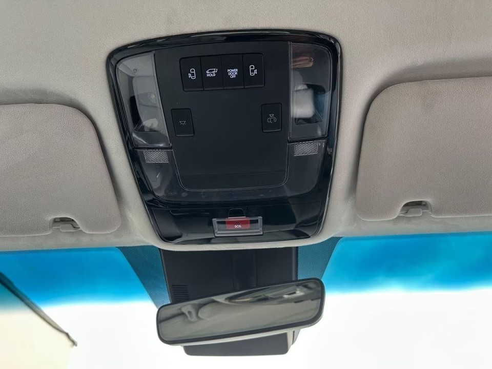 Hyundai Staria Signature HEV - foto 19