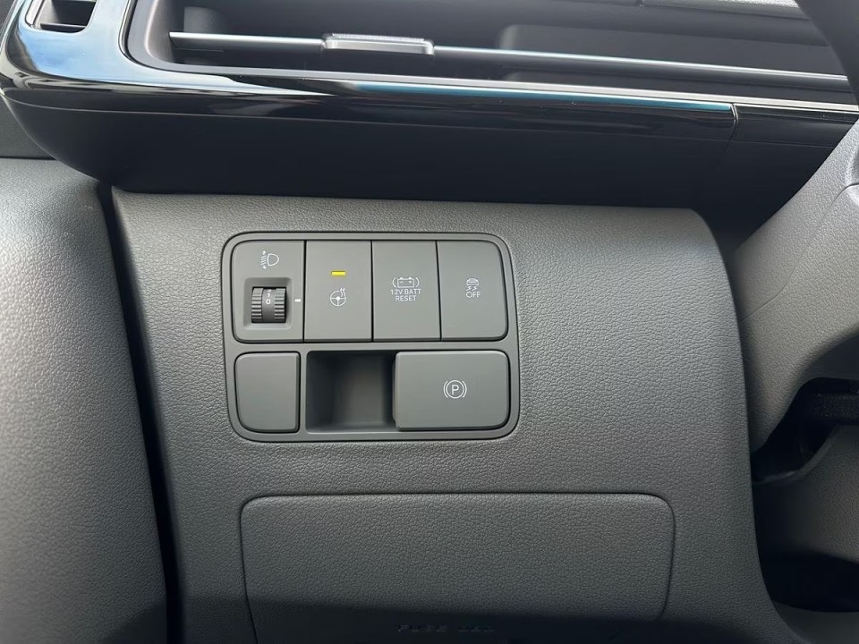 Hyundai Staria Signature HEV - foto 18