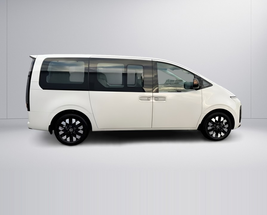 Hyundai Staria Signature HEV (2)