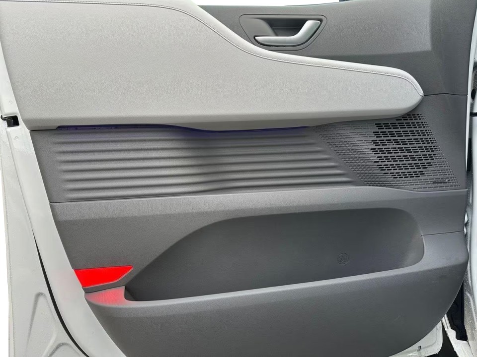 Hyundai Staria Signature HEV - foto 24