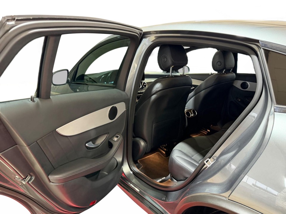 Mercedes-Benz GLC Coupé 300 4MATIC AMG Line - foto 14