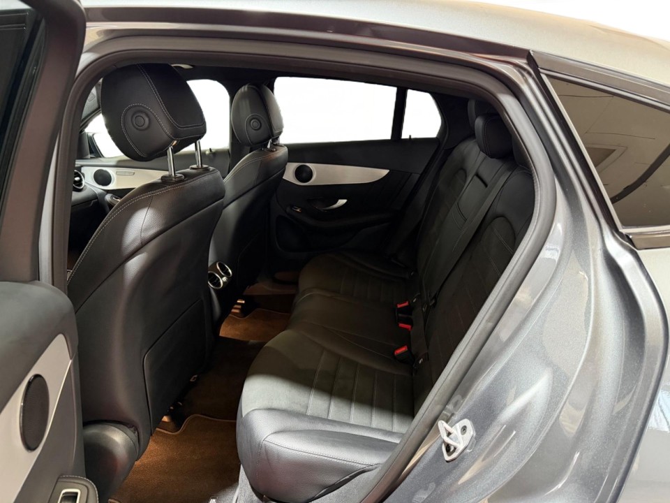 Mercedes-Benz GLC Coupé 300 4MATIC AMG Line - foto 8