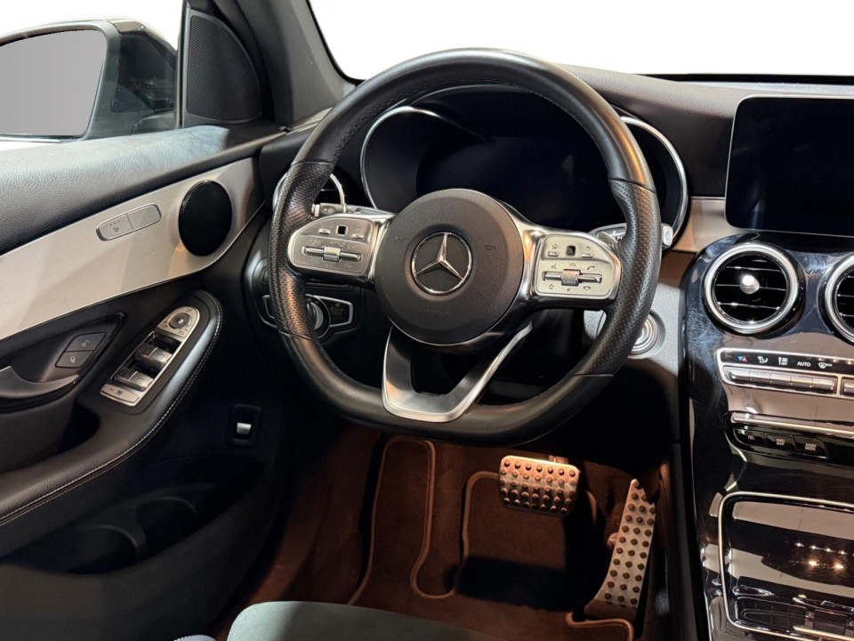 Mercedes-Benz GLC Coupé 300 4MATIC AMG Line - foto 21