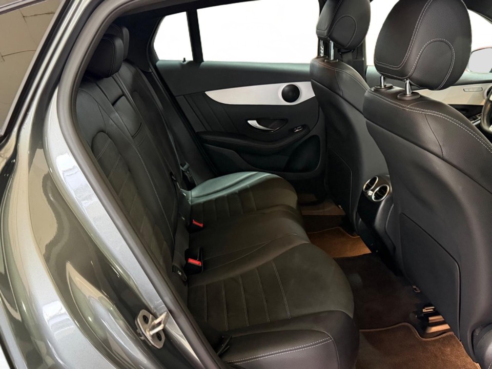 Mercedes-Benz GLC Coupé 300 4MATIC AMG Line - foto 9