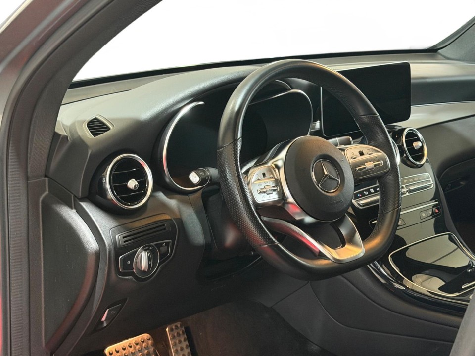 Mercedes-Benz GLC Coupé 300 4MATIC AMG Line - foto 18