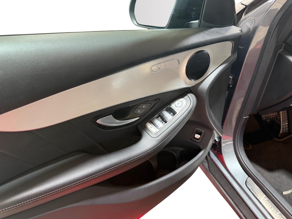 Mercedes-Benz GLC Coupé 300 4MATIC AMG Line - foto 25